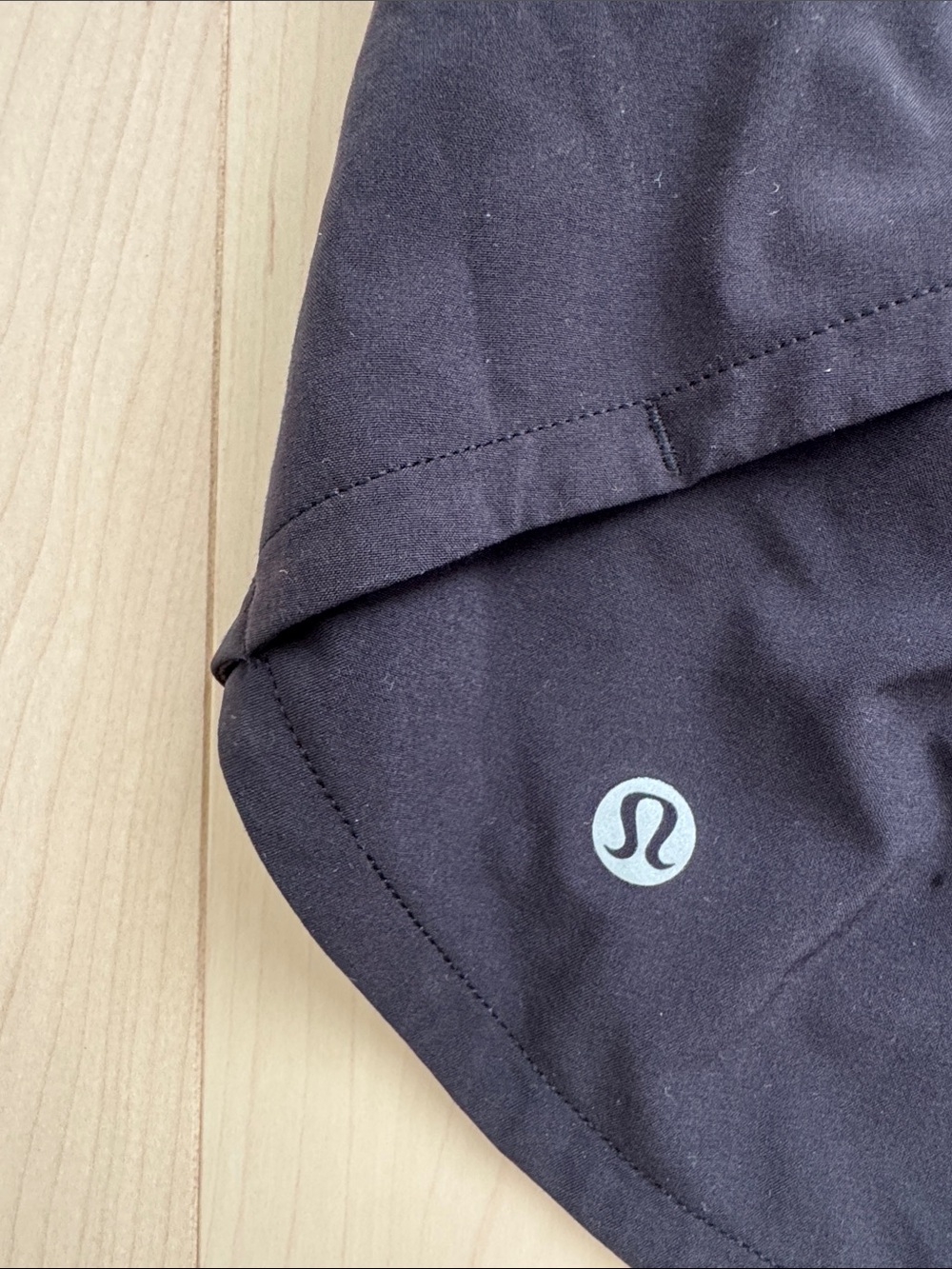 Women’s Low Rise Speed Up Shorts 2.5” - Picture 3 of 5